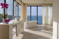 Tivoli-Carvoeiro-Algarve-Resort_Carvoeiro_Suite_Sea_View_Bathroom_1